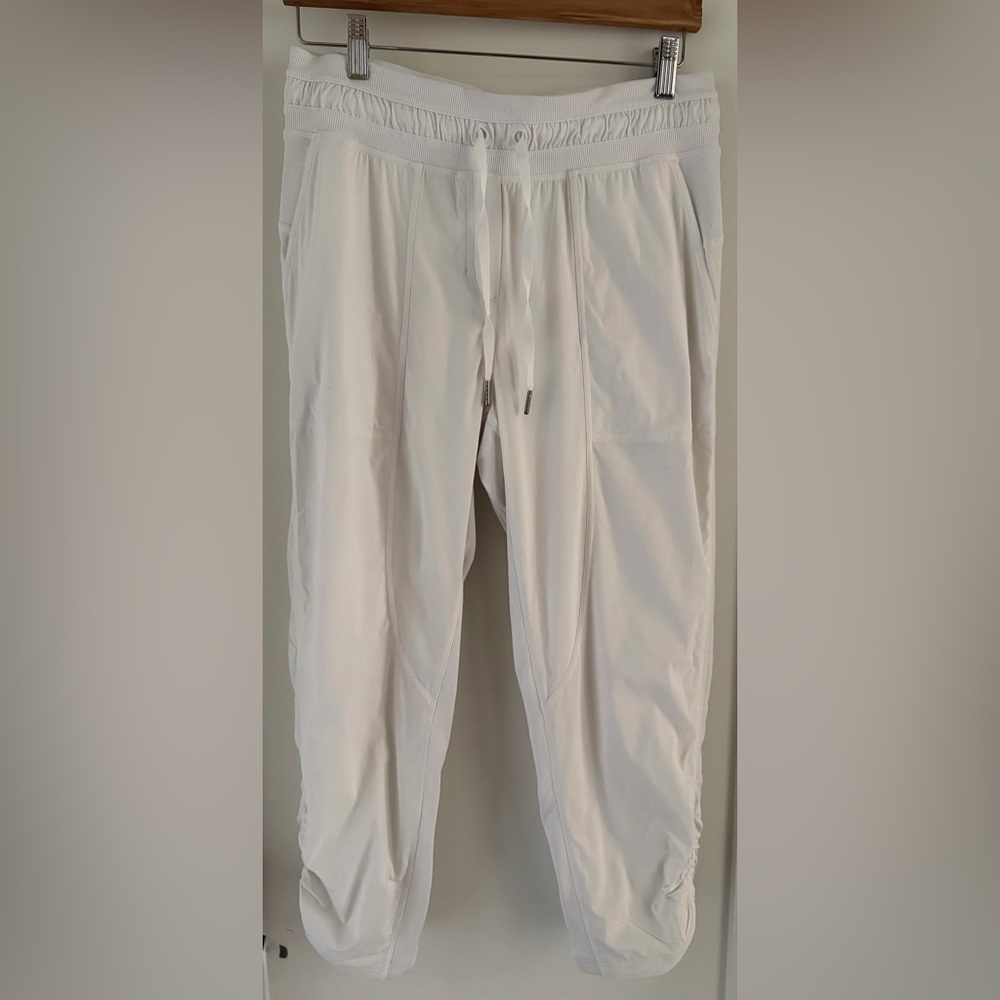 Lululemon Women’s Dance Studio Cropped Pants